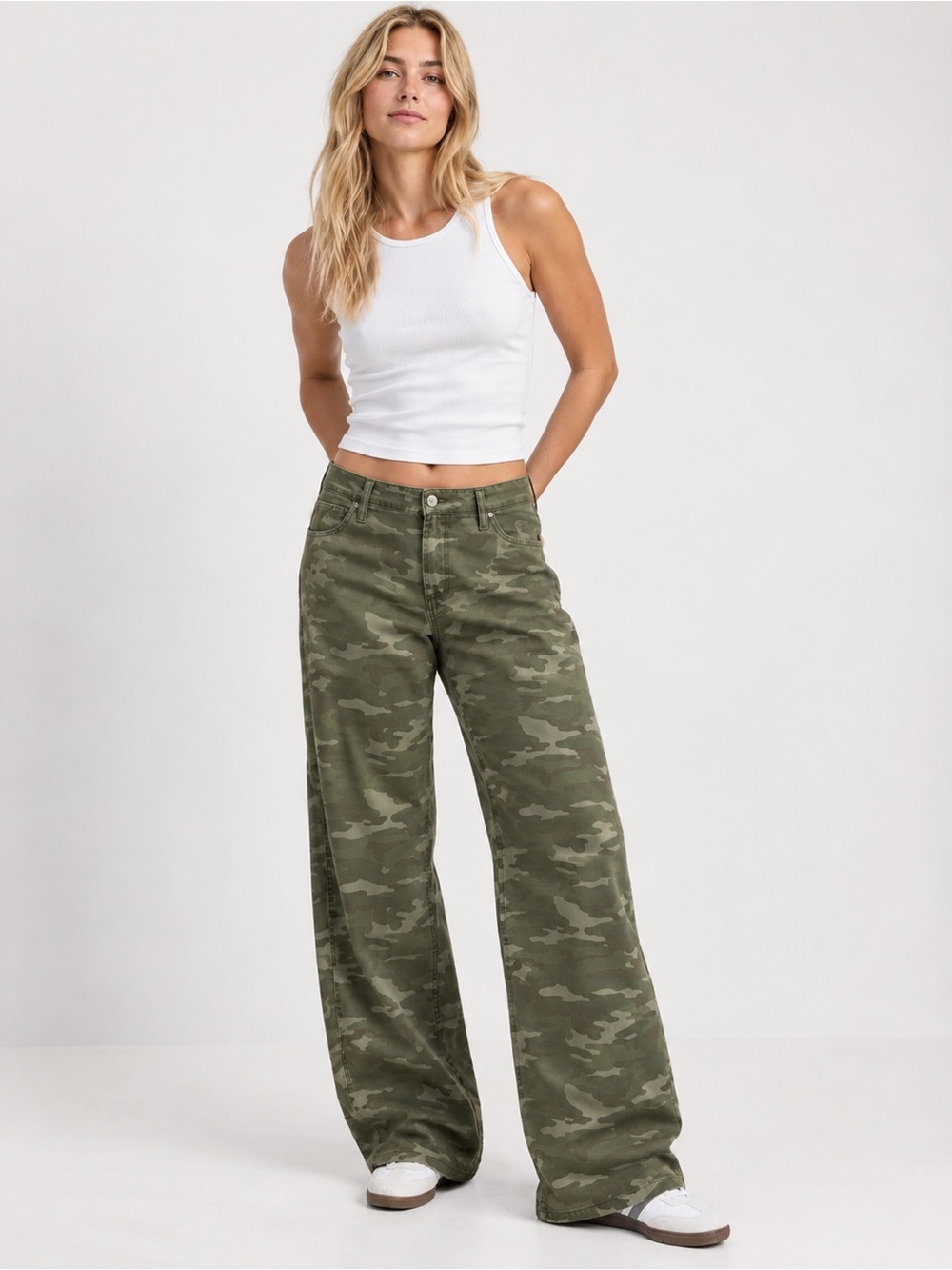 Gap Baggy Mid Rise Camo wide Leg Jeans size 34 new NWT fall Y2K utility neutral